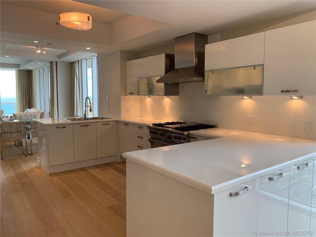 $2,125,000 | 17875 Collins Avenue, Unit 2306, Sunny Isles Beach, FL 33160