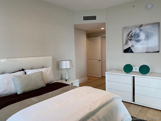 $2,125,000 | 17875 Collins Avenue, Unit 2306, Sunny Isles Beach, FL 33160