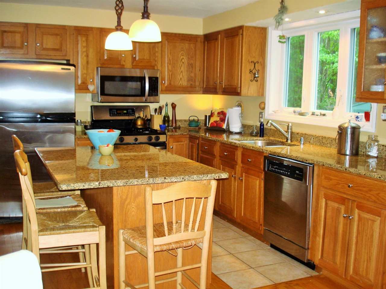 65 Hoit Road Concord, NH 03301 - Photo 2 of 24 Gallery Image 2