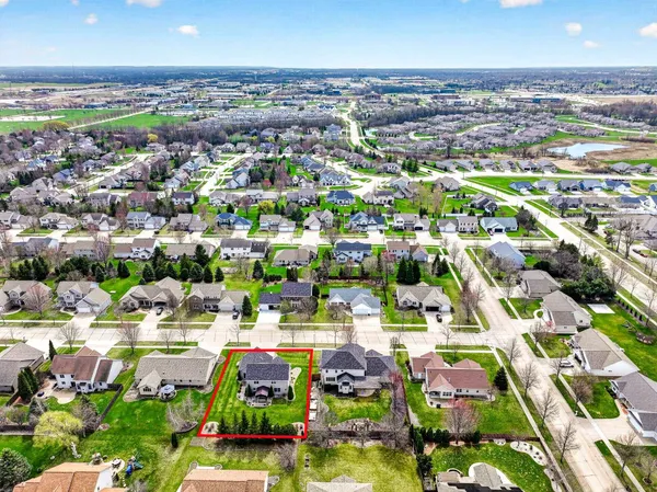 $489,900 | 2616 East Sundance Drive, Appleton, WI 54913