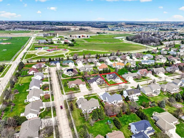 $489,900 | 2616 East Sundance Drive, Appleton, WI 54913