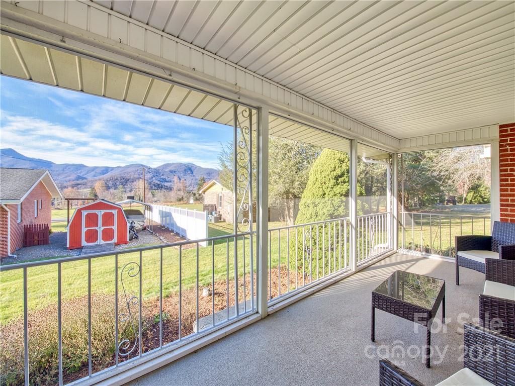 351 Camp Branch Road Waynesville, NC 28786 - Photo 8 of 31 Gallery Image 8