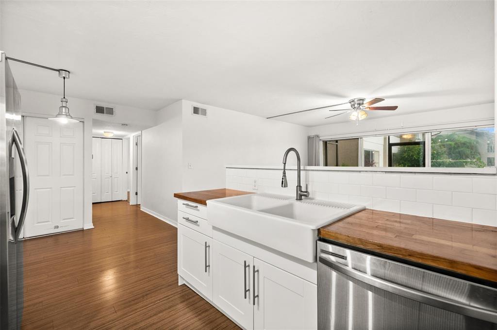 2938 Clark Road, Unit 103 Sarasota, FL 34231 - Photo 8 of 26