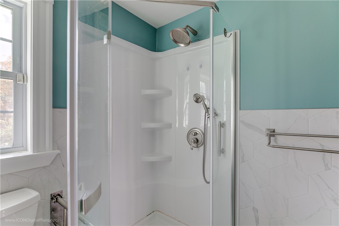 18 Rosedale Avenue Middletown, RI 02842 - Photo 17 of 31