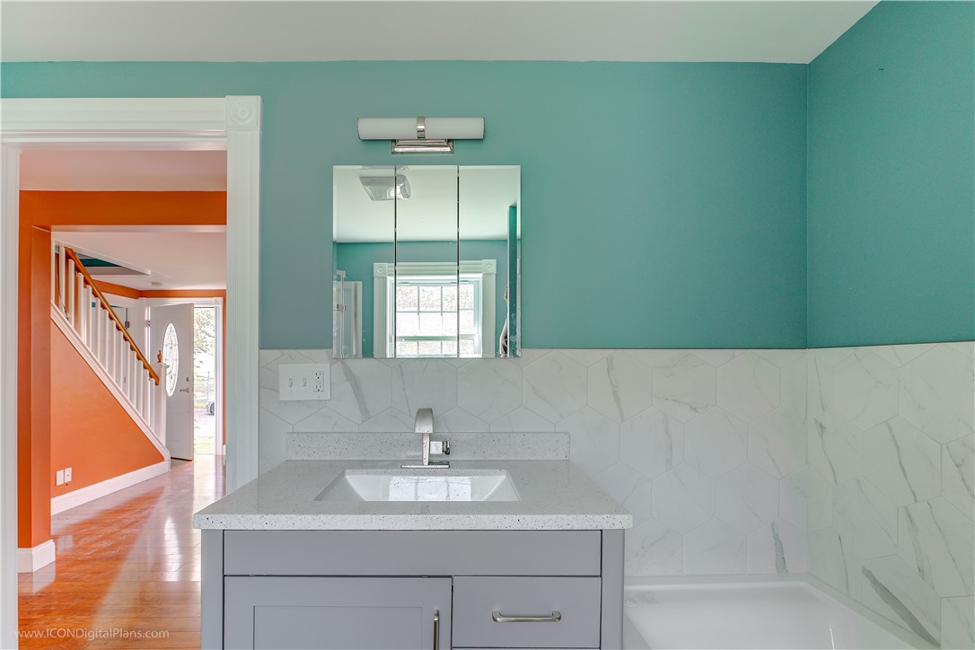 18 Rosedale Avenue Middletown, RI 02842 - Photo 18 of 31