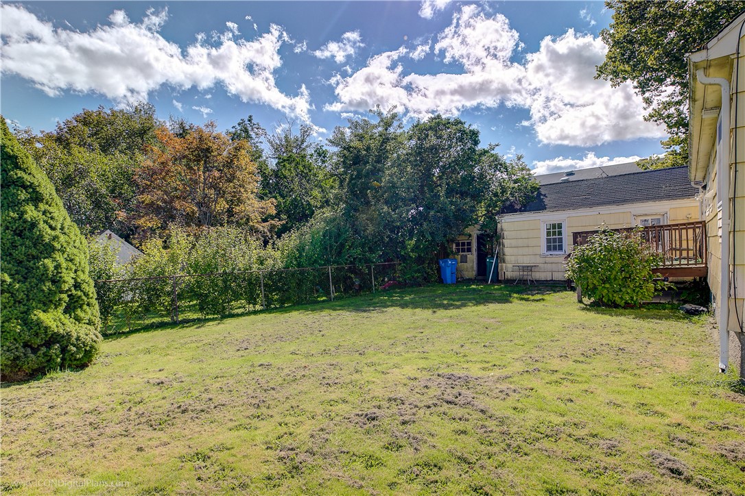 18 Rosedale Avenue Middletown, RI 02842 - Photo 29 of 31