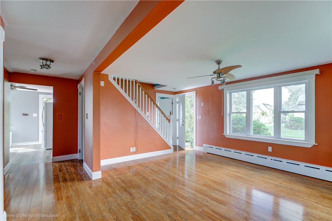 18 Rosedale Avenue Middletown, RI 02842 - Photo 6 of 31