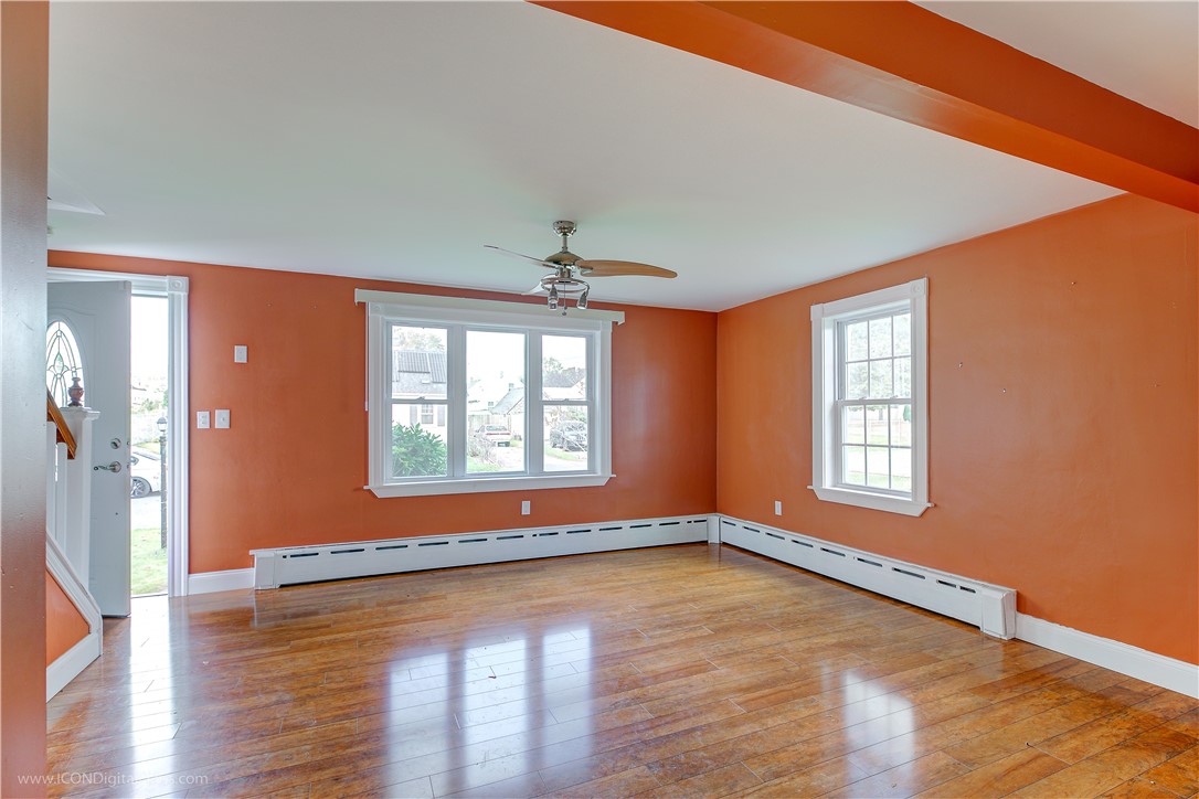 18 Rosedale Avenue Middletown, RI 02842 - Photo 7 of 31