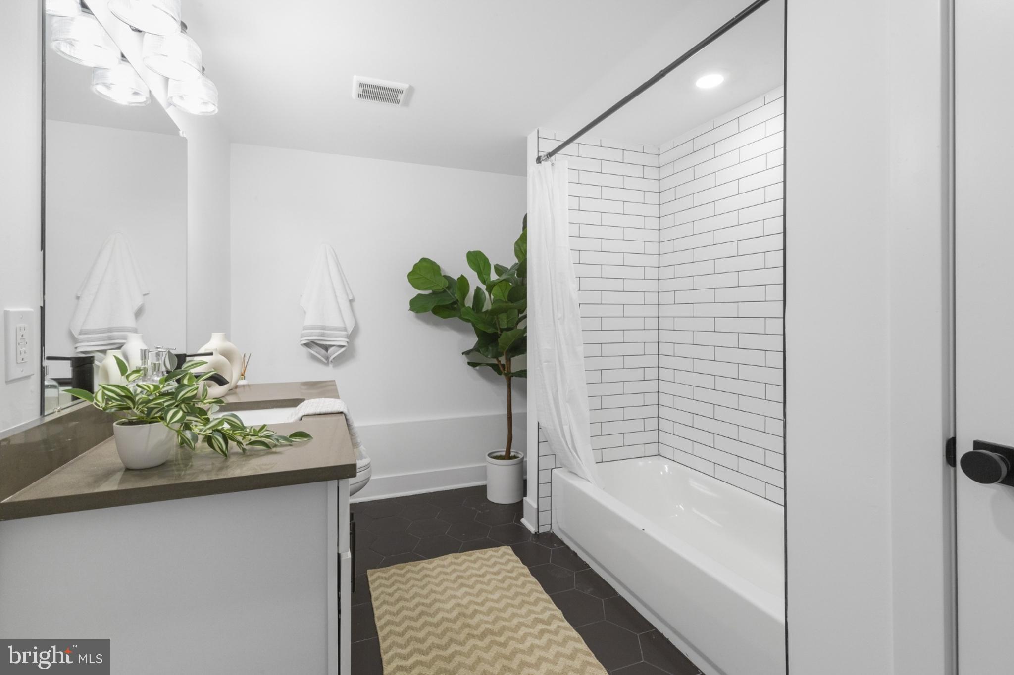 7037 Ridge Avenue, Unit 105 Philadelphia, PA 19128 - Photo 15 of 19