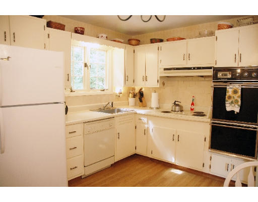 55 Loring Road Concord, MA 01742 - Photo 4 of 6 Gallery Image 4