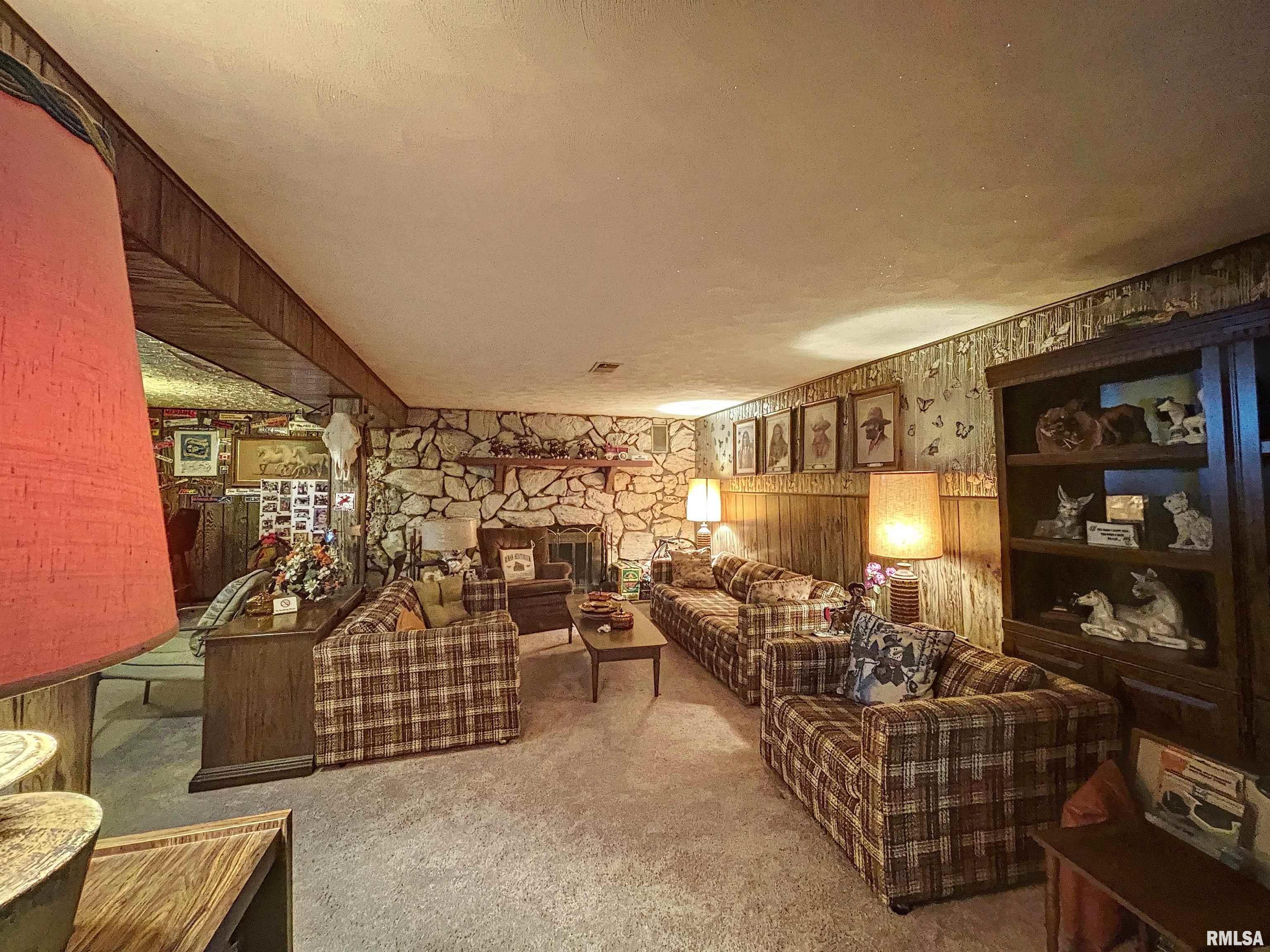 4045 10th Street East Moline, IL 61244 - Photo 13 of 16
