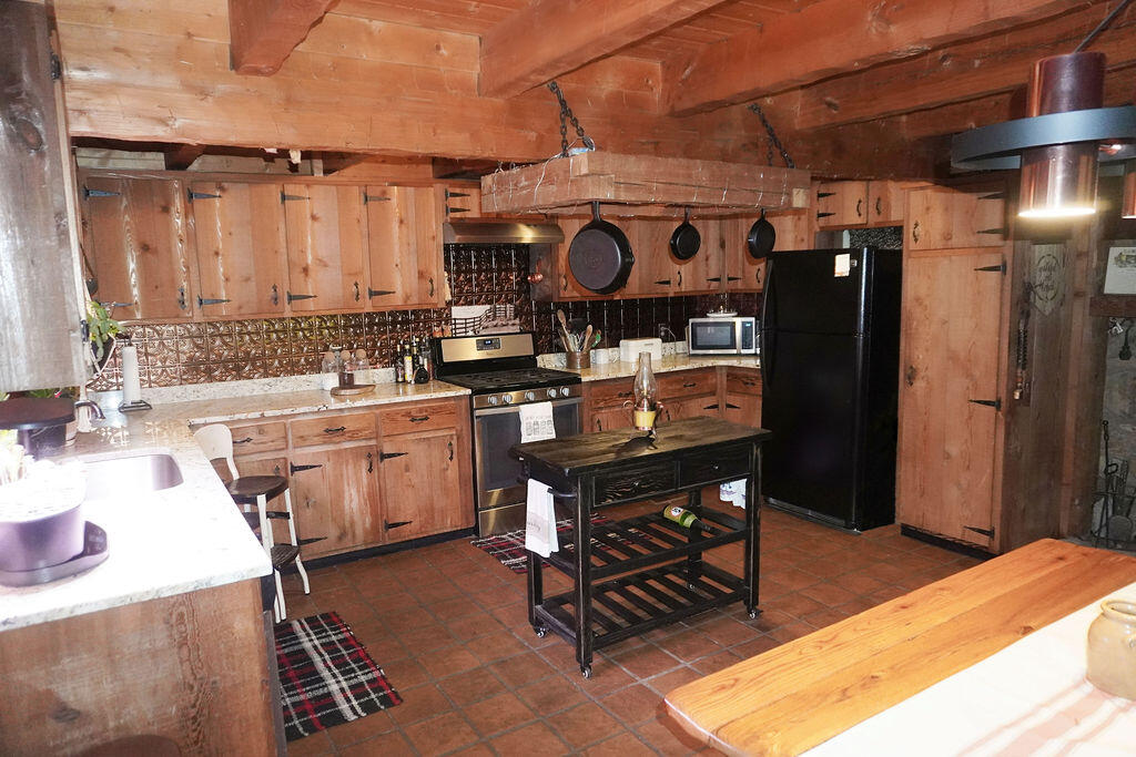 300 East City Dam Road Corbin, KY 40701 - Photo 49 of 95 Kitchen1