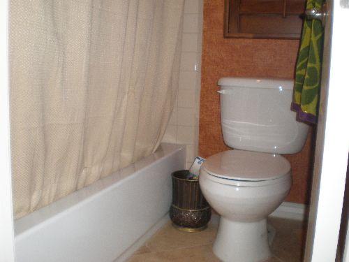 2466 East Roma Avenue Phoenix, AZ 85016 - Photo 29 of 32 Bath 3