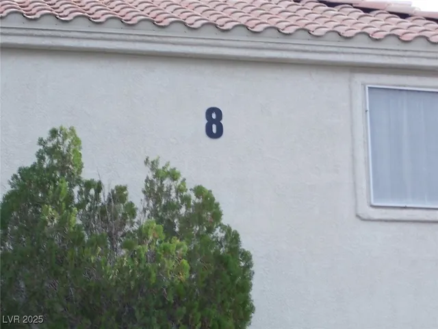 $1,225 | 723 Anne Lane, Henderson, NV 89015