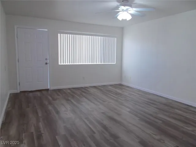 $1,225 | 723 Anne Lane, Henderson, NV 89015