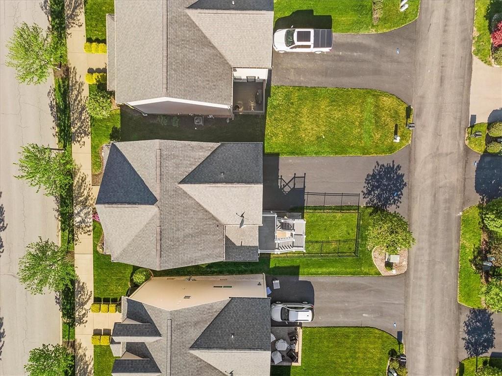 358 Wealdstone Road Cranberry Township, PA 16066 - Photo 42 of 46 an aerial view of a house with a swimming pool