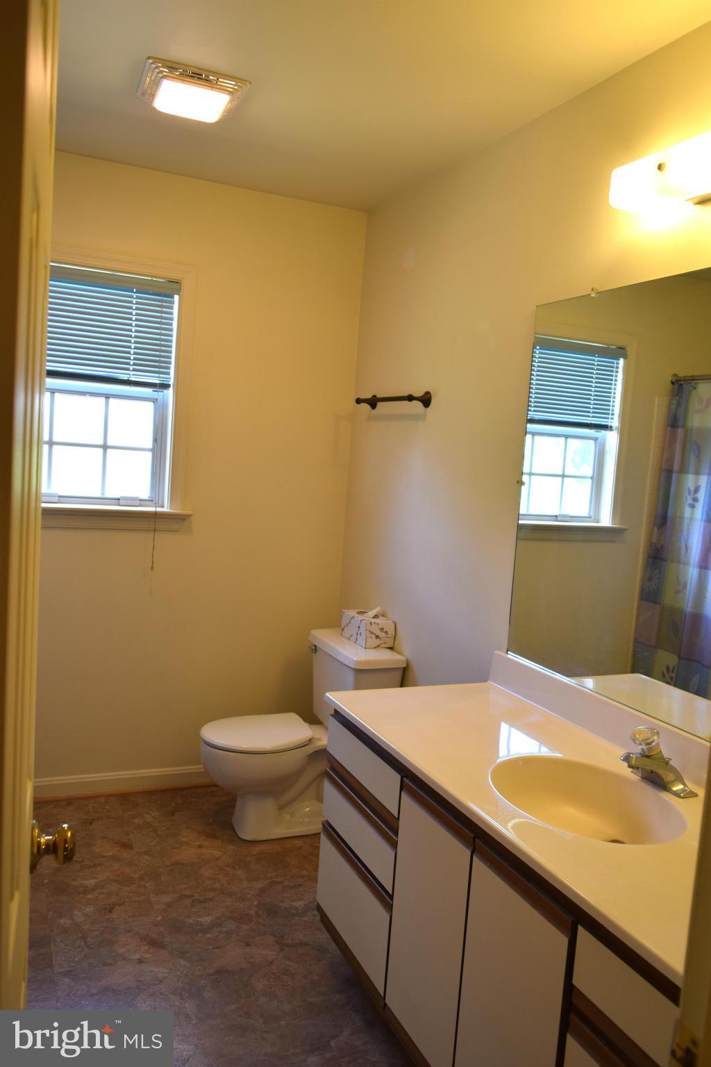 13089 Robin Road Culpeper, VA 22701 - Photo 20 of 28 Bath