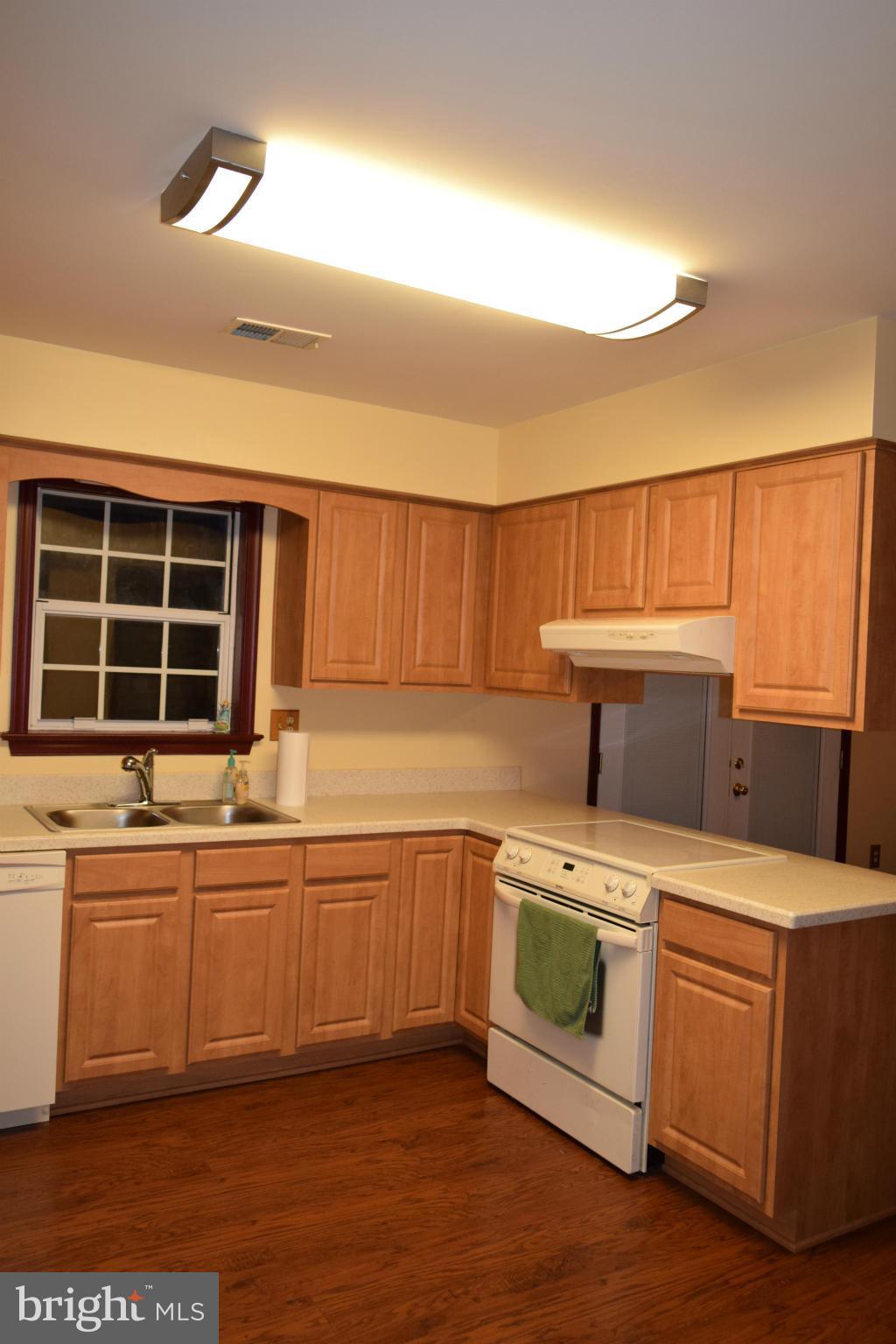 13089 Robin Road Culpeper, VA 22701 - Photo 6 of 28 Kitchen