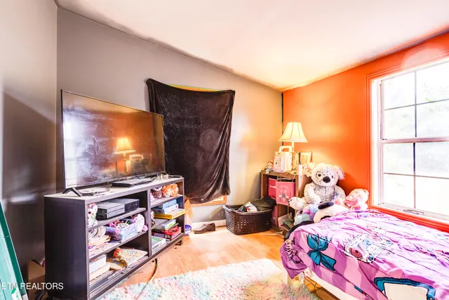 $235,000 | 809 South Everett High Road, Maryville, TN 37804