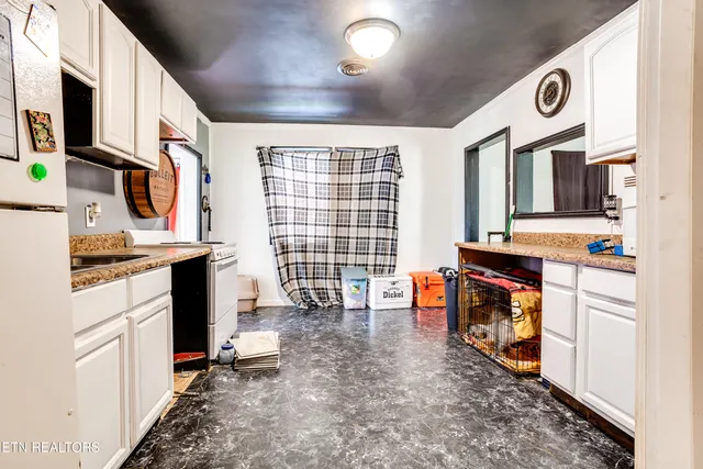 $235,000 | 809 South Everett High Road, Maryville, TN 37804