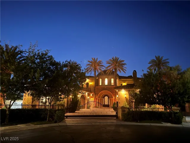 $3,200,000 | 1800 Amarone Way, Henderson, NV 89012