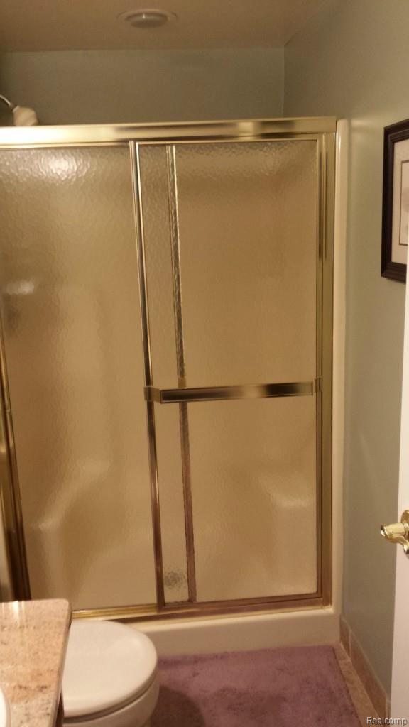 73390 McFadden Road Armada, MI 48005 - Photo 22 of 38 23 2nd Bathroom.jpg