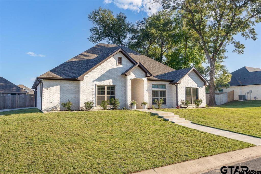 110 Rose Row Lane Winona, TX 75792 - Photo 4 of 35