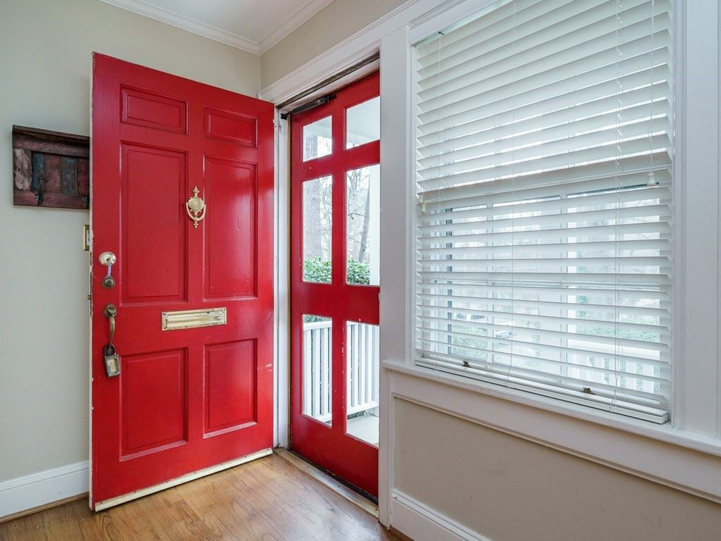 2813 Kittrell Drive Raleigh, NC 27608 - Photo 3 of 30 Entry