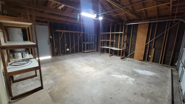 $1,350 | 10420 Royal Tricia Drive, Conroe, TX 77303