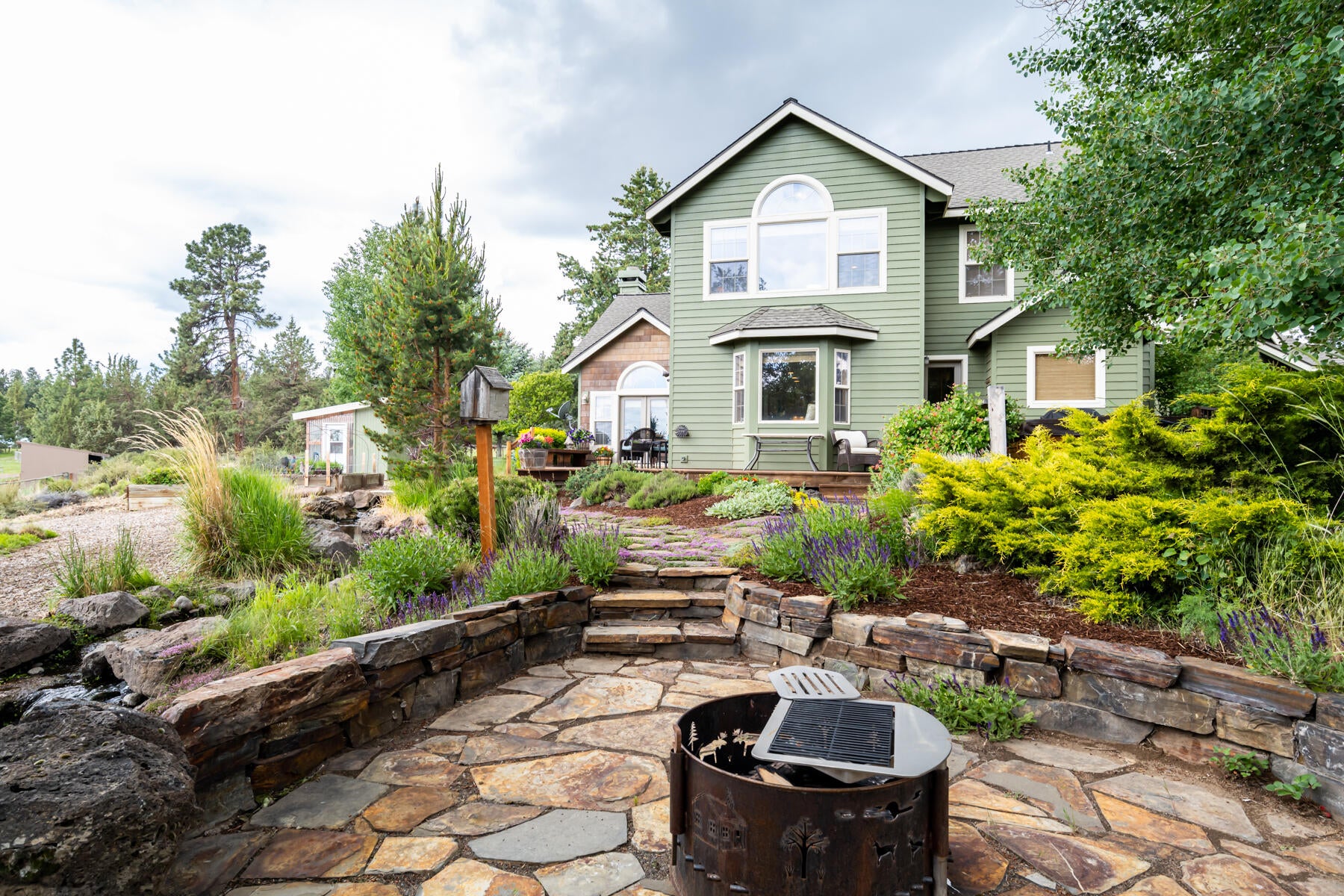 21156 Sholes Road Bend, OR 97702 - Photo 41 of 63 47JH5_7596
