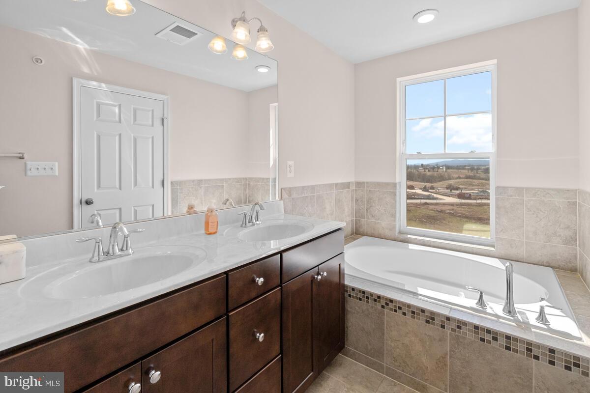 5841 Bella Marie Way Frederick, MD 21703 - Photo 18 of 30