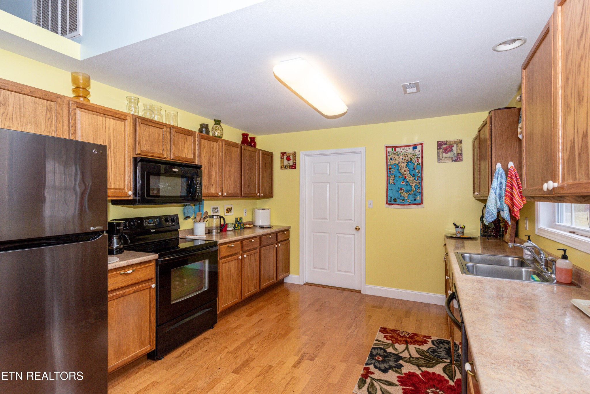 4152 Pea Ridge Road Maryville, TN 37804 - Photo 8 of 47 Gallery Image 8