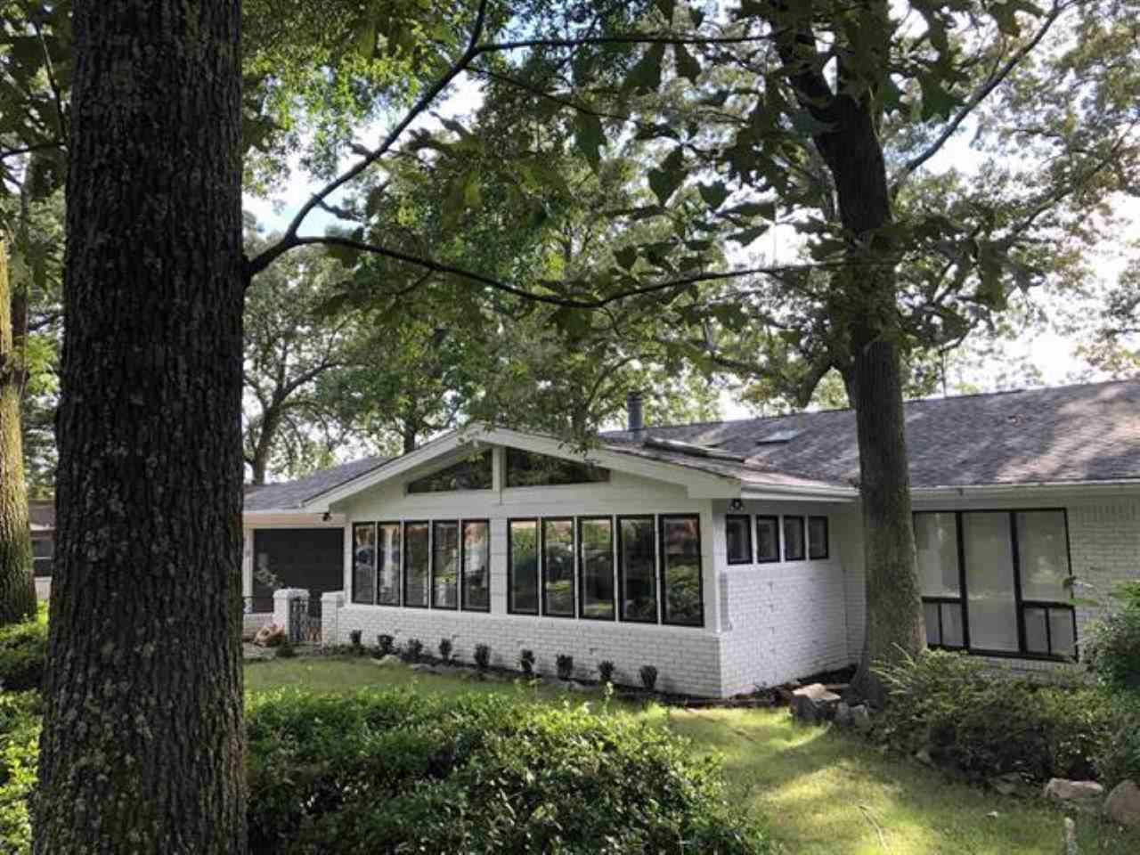 1990 Ridgeway Road Memphis, TN 38119 - Photo 3 of 18 Gallery Image 3