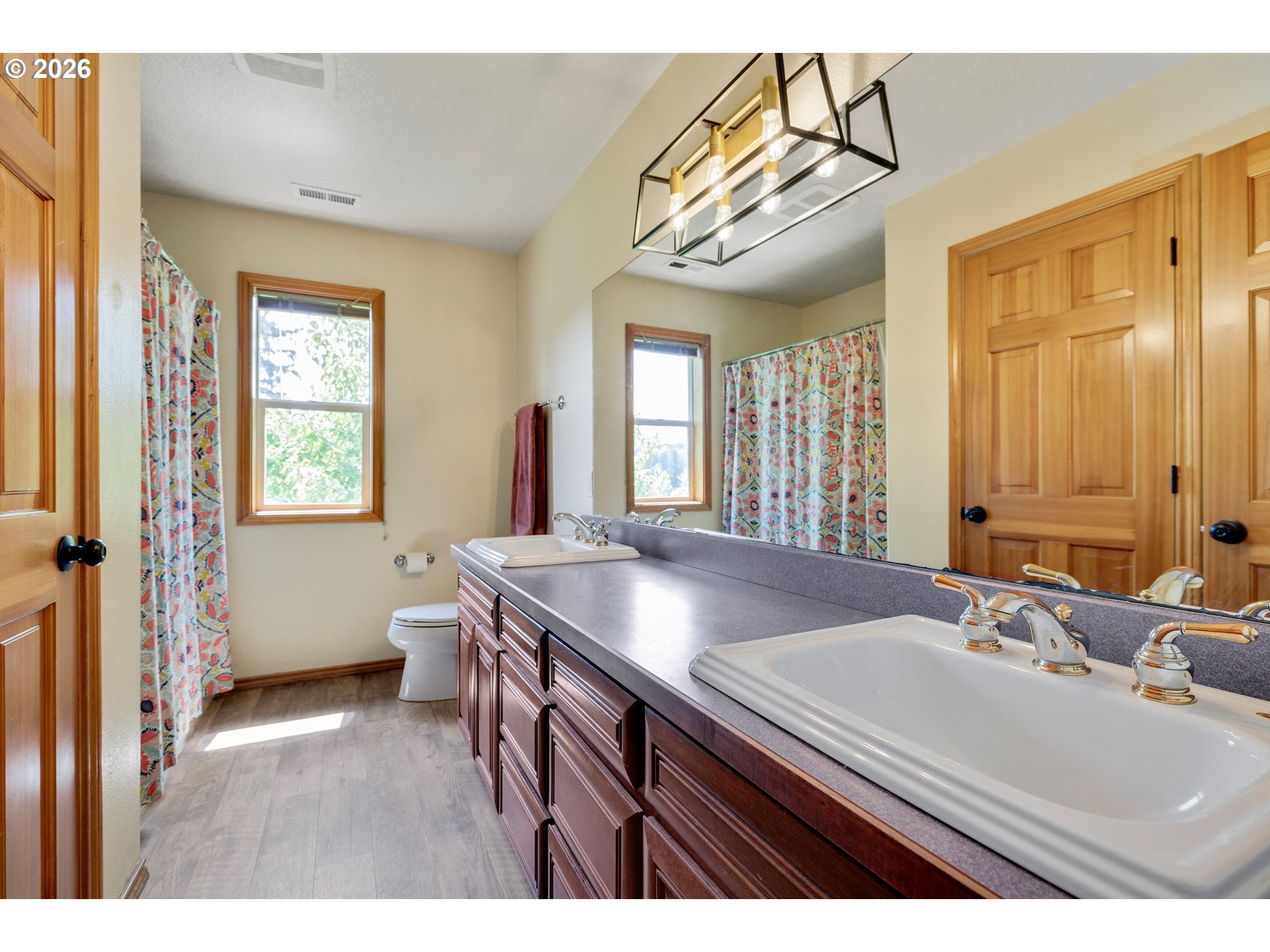 20530 South Leland Road Oregon City, OR 97045 - Photo 15 of 48 Bathroom