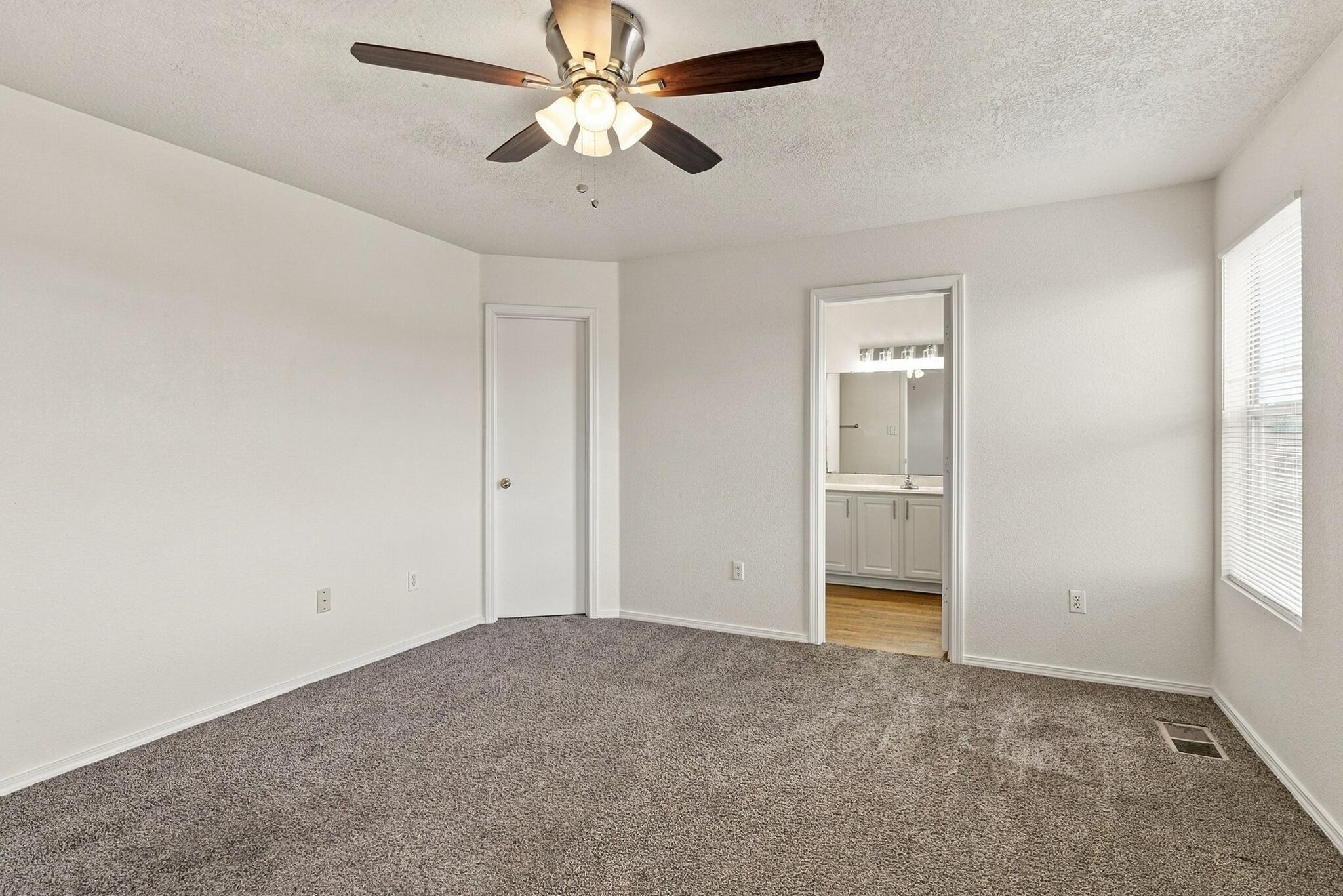 3541 Lavender Meadows Drive Northeast Rio Rancho, NM 87144 - Photo 25 of 39 Gallery Image 25
