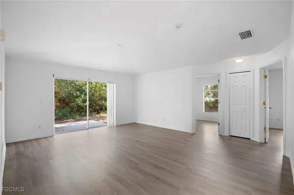 $1,395 | 4646 15th Street Southwest, Lehigh Acres, FL 33973