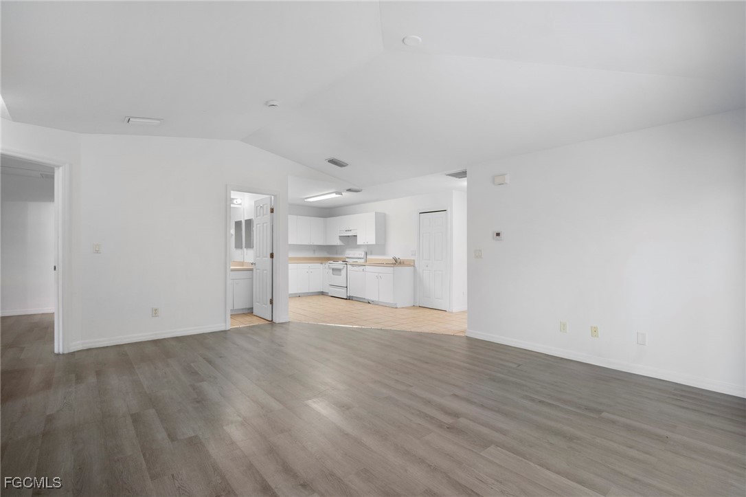 4646 15th Street Southwest Lehigh Acres, FL 33973 - Photo 13 of 29