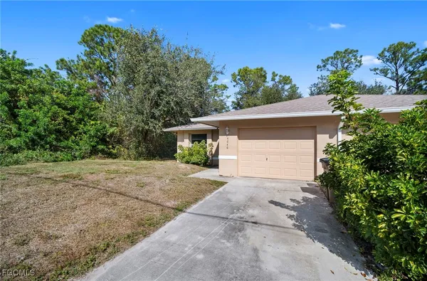 $1,395 | 4646 15th Street Southwest, Lehigh Acres, FL 33973