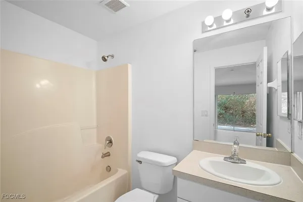 $1,395 | 4646 15th Street Southwest, Lehigh Acres, FL 33973