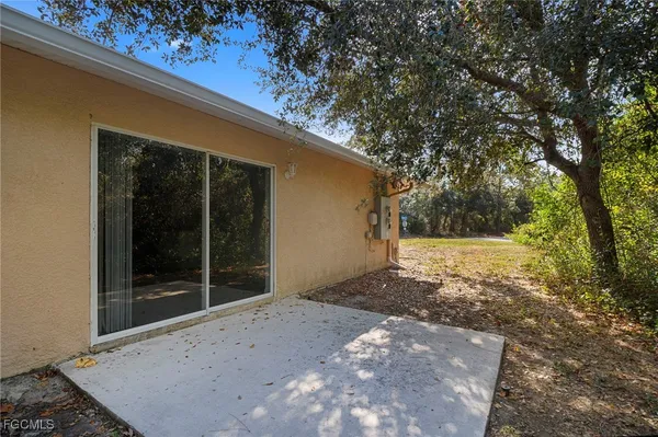 $1,395 | 4646 15th Street Southwest, Lehigh Acres, FL 33973