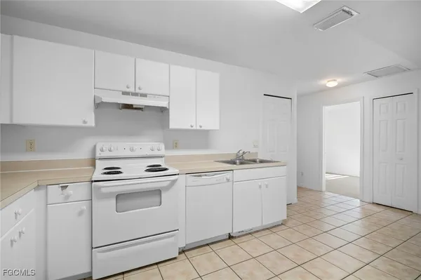 $1,395 | 4646 15th Street Southwest, Lehigh Acres, FL 33973