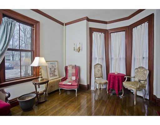 101 Westminster Street Springfield, MA 01109 - Photo 14 of 29 a living room with furniture and a window
