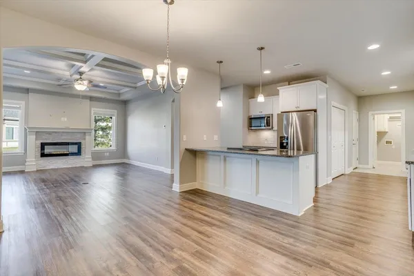 $260,000 | 1413 North Hamilton Drive, Derby, KS 67037