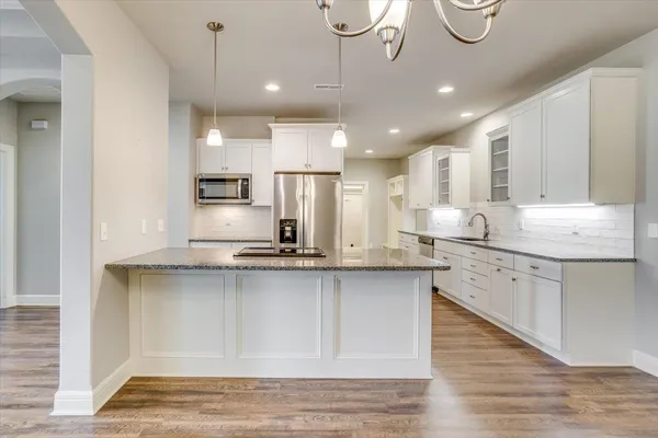 $260,000 | 1413 North Hamilton Drive, Derby, KS 67037
