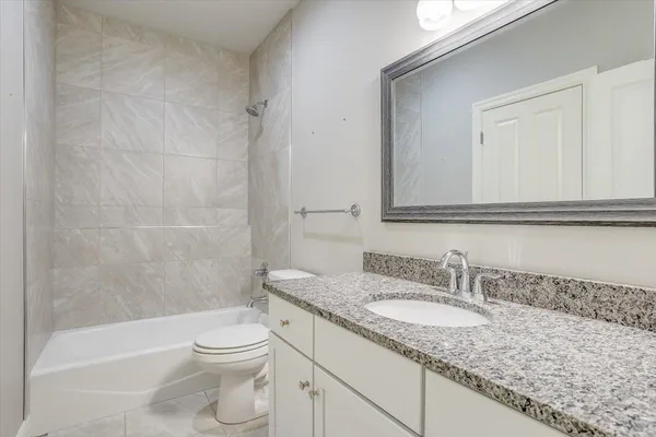 $260,000 | 1413 North Hamilton Drive, Derby, KS 67037