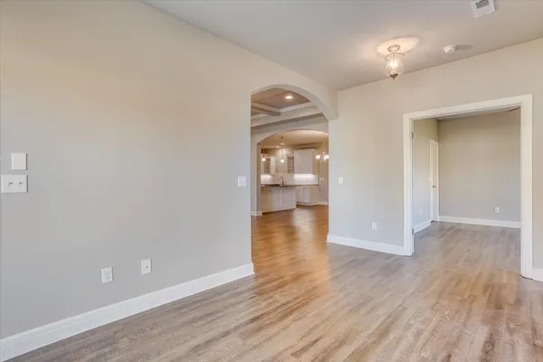 $260,000 | 1413 North Hamilton Drive, Derby, KS 67037