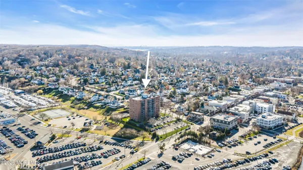 $2,900 | 10 Ocean Boulevard, Unit 4A, Atlantic Highlands, NJ 07716