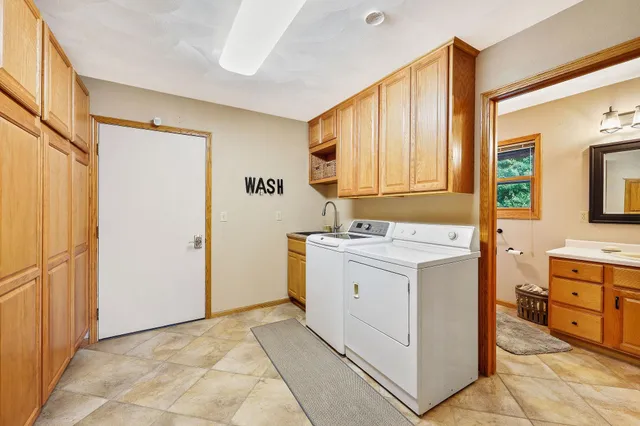 $1,785,000 | 8542 Bakken Road, Mount Horeb, WI 53572