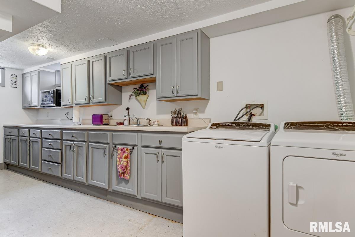 3320 South Fremont Street Springfield, IL 62703 - Photo 23 of 32 Gallery Image 23