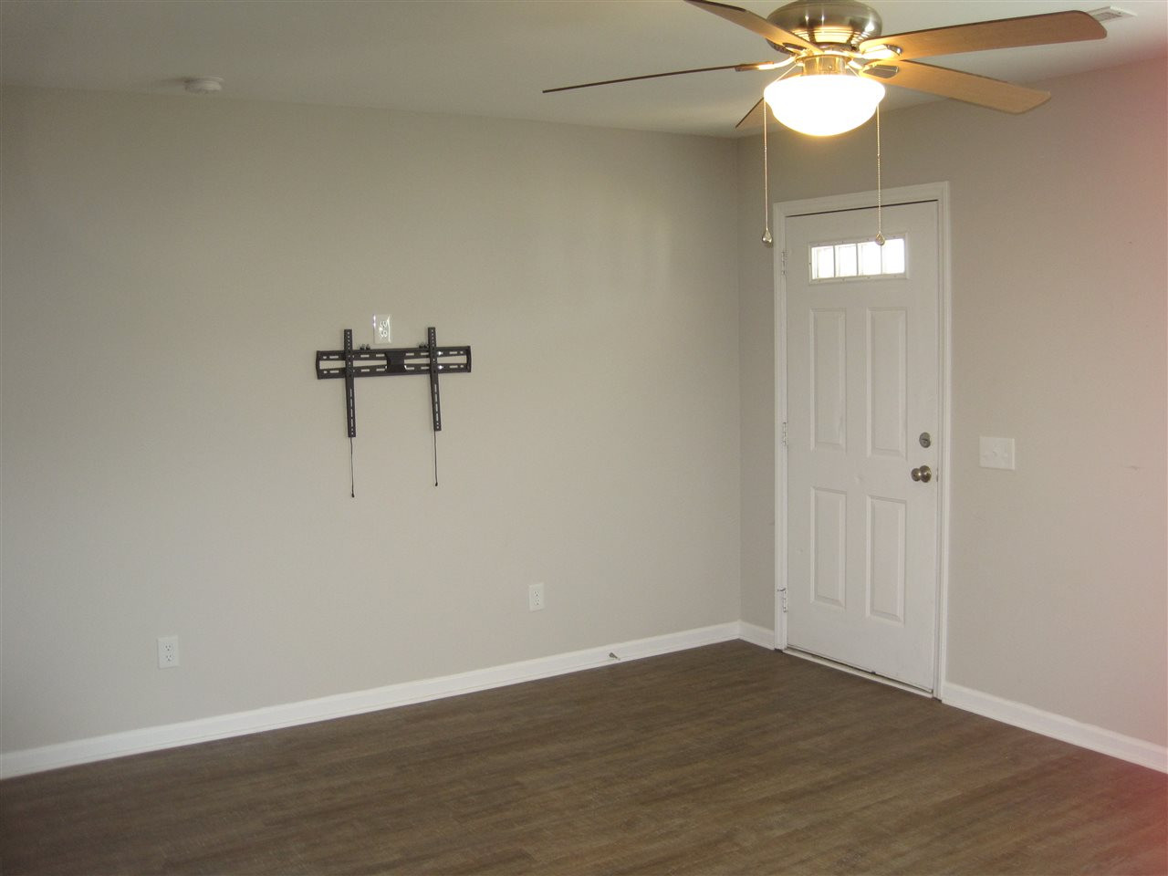 1316 South State Street, Unit A Raleigh, NC 27610 - Photo 3 of 11 Living Room